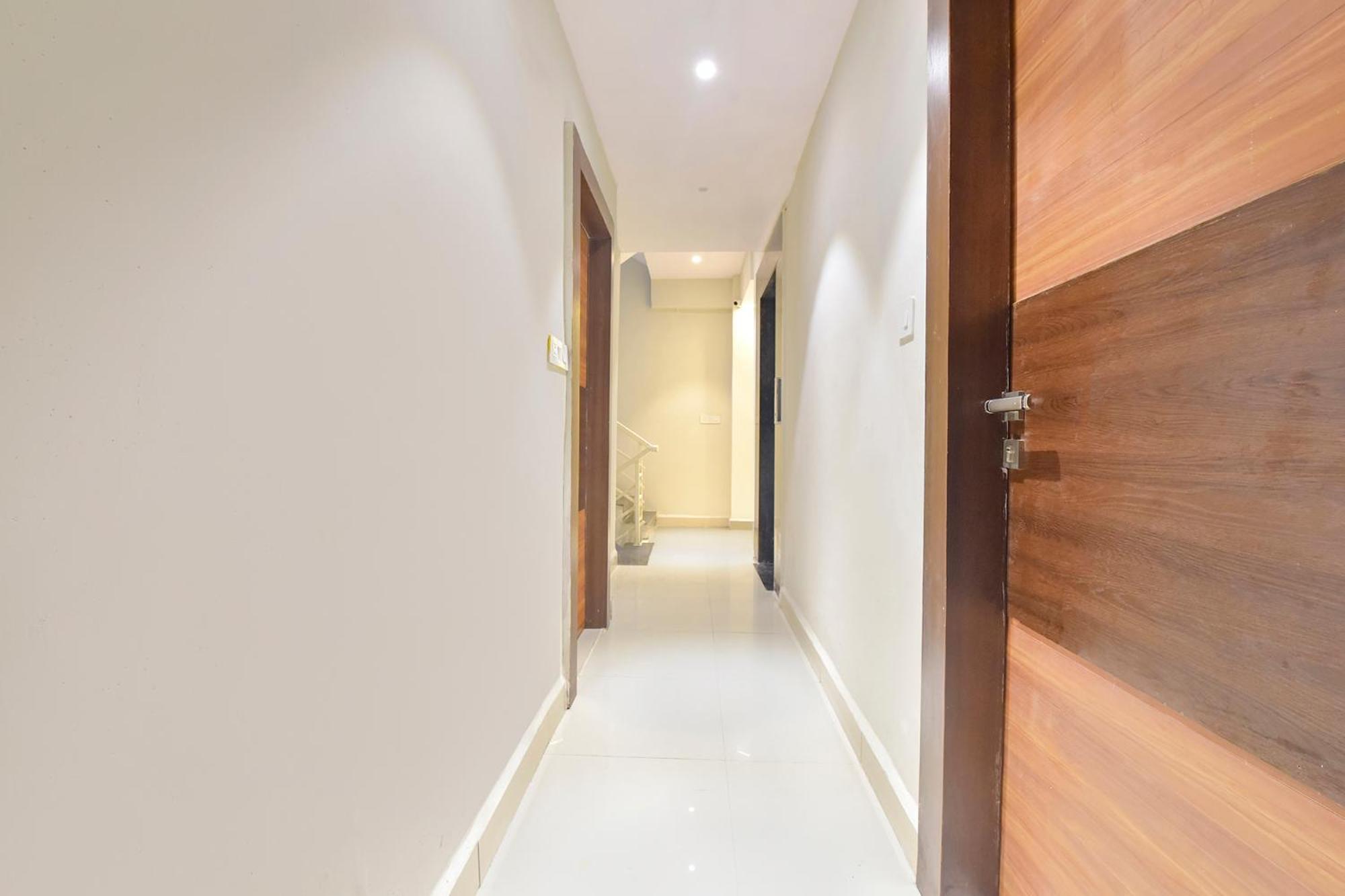 Fabhotel The Max Glory Индор Екстериор снимка